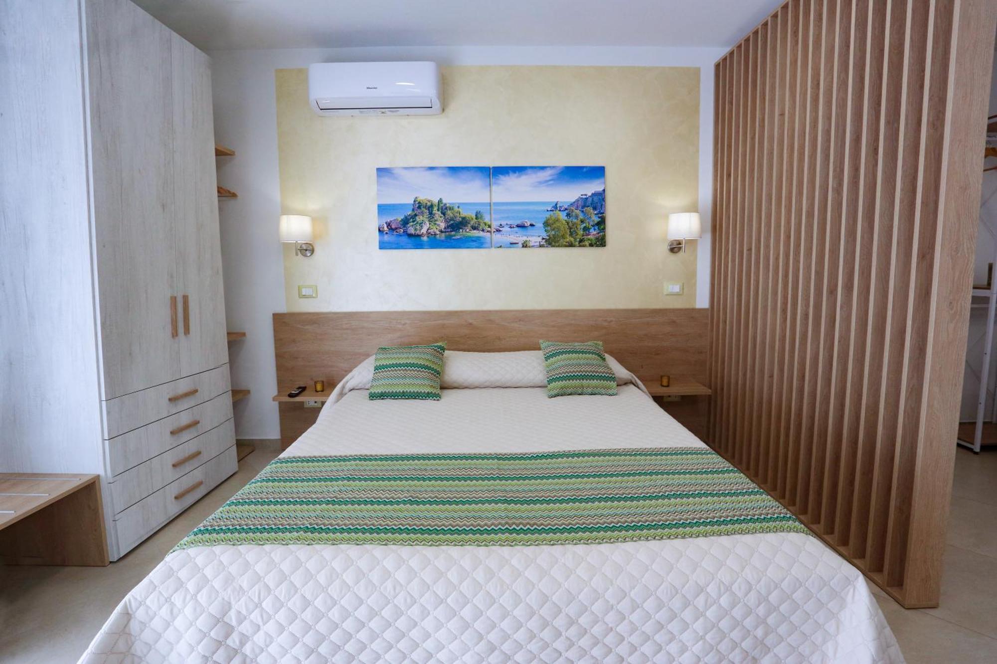 Theos Holidays Apartments Джардіні-Наксос Екстер'єр фото