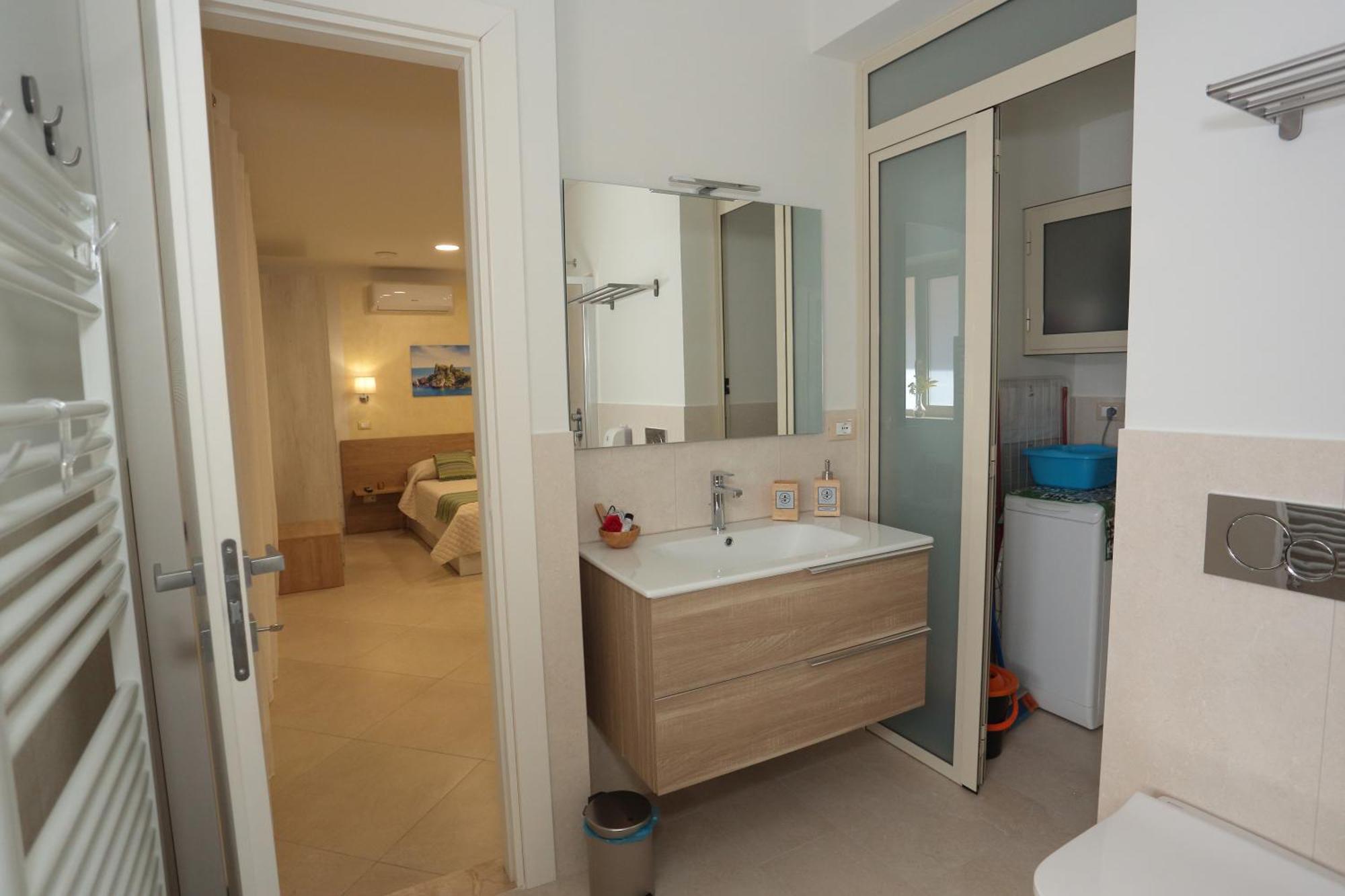Theos Holidays Apartments Джардіні-Наксос Екстер'єр фото